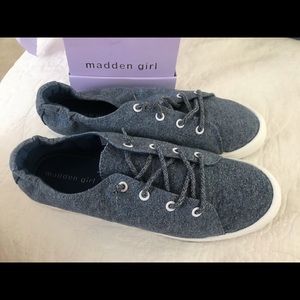 Madden Girl Bailey Sneakers (Blue)
